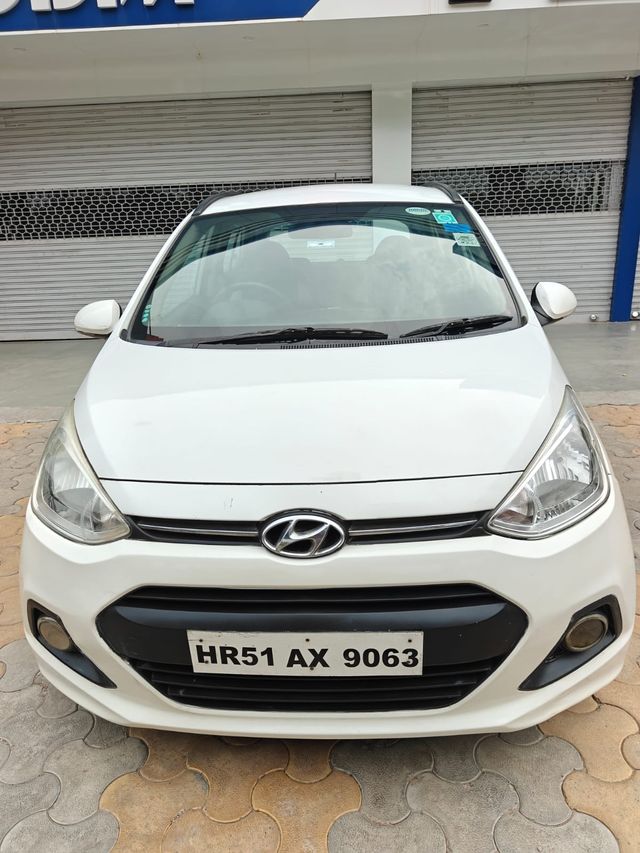 Hyundai Grand i10 Asta Second-hand 2013 Hyundai Grand i10 Asta for sale in Faridabad