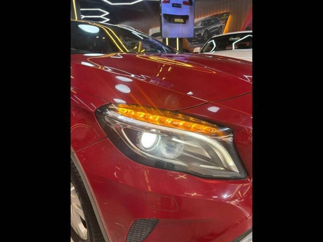 Second-hand 2015 Mercedes-Benz GLA Class 200 for sale in Nashik-9