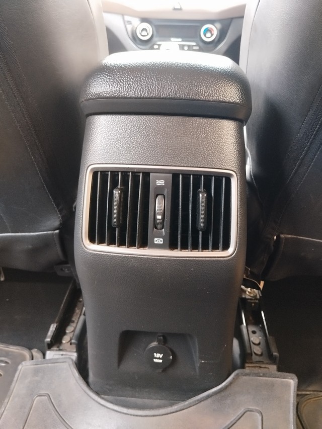 Second-hand 2016 Hyundai Creta 1.6 CRDi AT SX Plus for sale in Thane-5