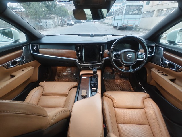 Second-hand 2017 Volvo S90 D4 Inscription BSIV for sale in New Delhi-5