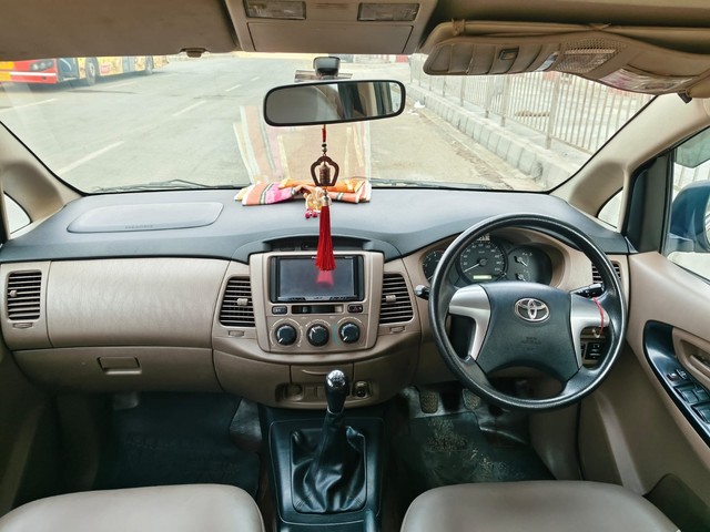 Second-hand 2015 Toyota Innova 2.5 G (Diesel) 7 Seater BS IV for sale in Thane-9