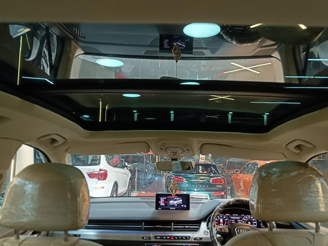 Second-hand 2016 Audi Q7 45 TDI Quattro Premium Plus for sale in Nashik-8