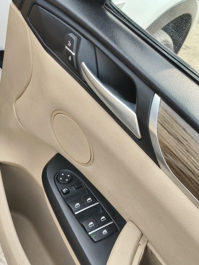 Second-hand 2017 BMW X3 xDrive20d Expedition for sale in New Delhi-9