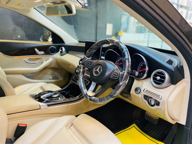 Second-hand 2017 Mercedes-Benz C-Class C 200 Avantgarde Edition C for sale in Nashik-4