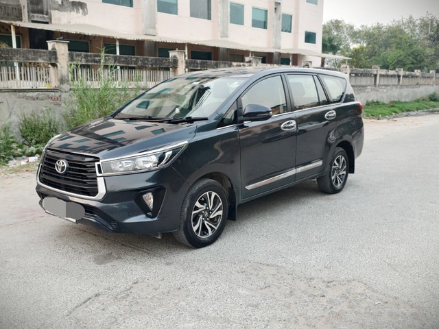 Second-hand 2021 Toyota Innova Crysta 2.4 G 7 STR for sale in New Delhi-5