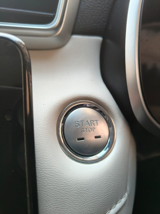 Second-hand 2022 MG ZS EV Exclusive for sale in Thane-5