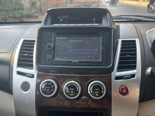 Mitsubishi Pajero Sport 4X2 AT Second-hand 2015 Mitsubishi Pajero Sport 4X2 AT for sale in Mumbai-2