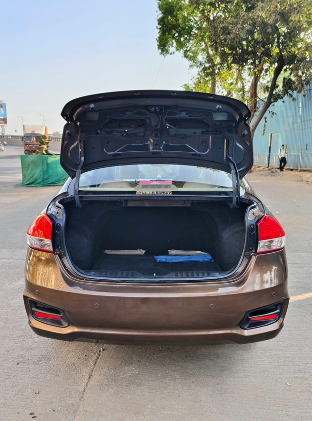 Second-hand 2015 Maruti Suzuki Ciaz AT ZXi for sale in Mumbai-3