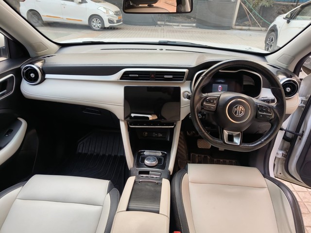 Second-hand 2022 MG ZS EV Exclusive for sale in Thane-14