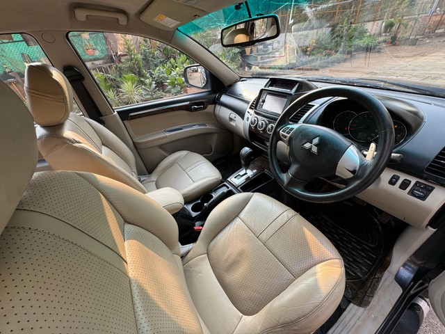 Mitsubishi Pajero Sport 4X2 AT Second-hand 2015 Mitsubishi Pajero Sport 4X2 AT for sale in Mumbai-6