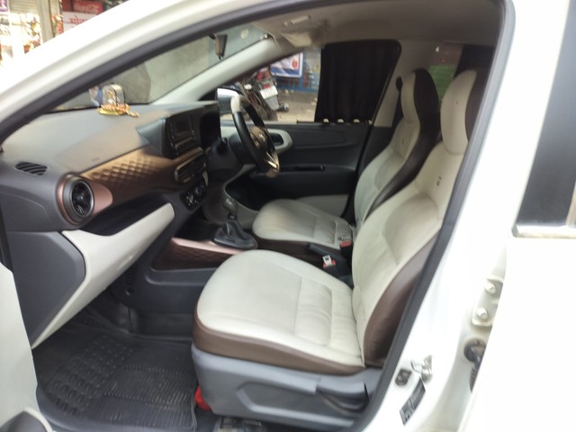 Second-hand 2021 Hyundai Aura S CNG for sale in Thane-15