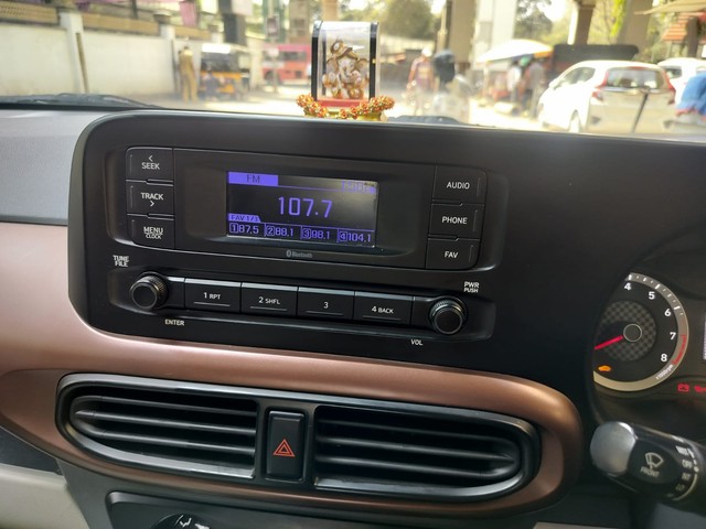 Second-hand 2021 Hyundai Aura S CNG for sale in Thane-11