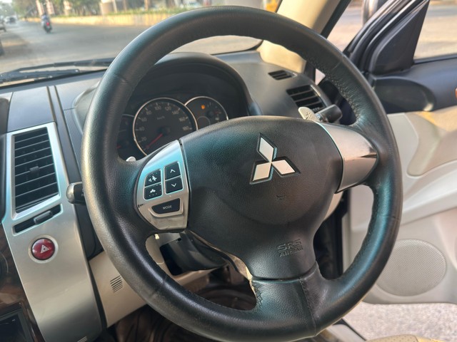 Mitsubishi Pajero Sport 4X2 AT Second-hand 2015 Mitsubishi Pajero Sport 4X2 AT for sale in Mumbai-5