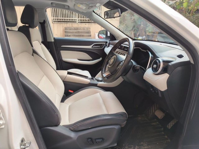 Second-hand 2022 MG ZS EV Exclusive for sale in Thane-13