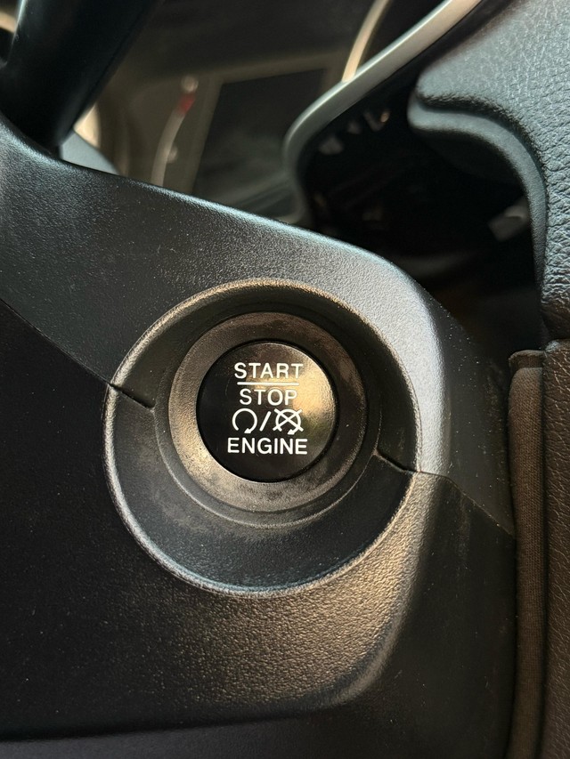 Second-hand 2018 Jeep Compass 2.0 Longitude BSIV for sale in Faridabad-14