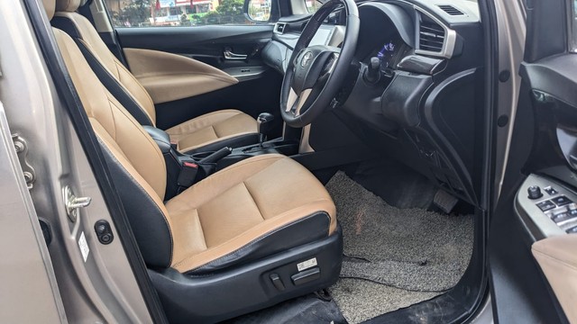 Second-hand 2022 Toyota Innova Crysta 2.4 GX 7 STR AT for sale in Vellore-5