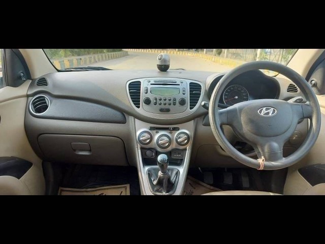 Second-hand 2015 Hyundai i10 Sportz 1.1L for sale in Noida-4