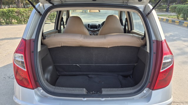 Second-hand 2015 Hyundai i10 Magna 1.1L for sale in Noida-13