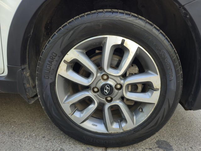 Second-hand 2016 Hyundai i20 Active 1.4 SX for sale in Thane-17