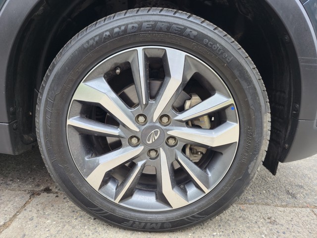 Second-hand 2021 Mahindra XUV300 W8 Diesel BSVI for sale in Thane-6