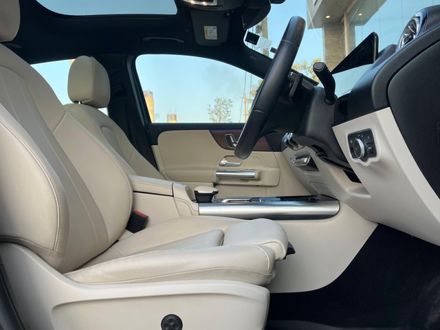 Second-hand 2015 Mercedes-Benz CLA 200 CGI Sport for sale in Bangalore-15