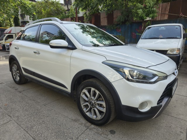 Second-hand 2016 Hyundai i20 Active 1.4 SX for sale in Thane-9