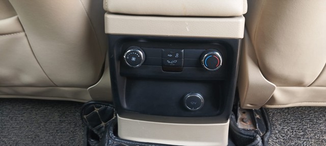 Second-hand 2017 Ford Endeavour 3.2 Titanium AT 4X4 for sale in New Delhi-15