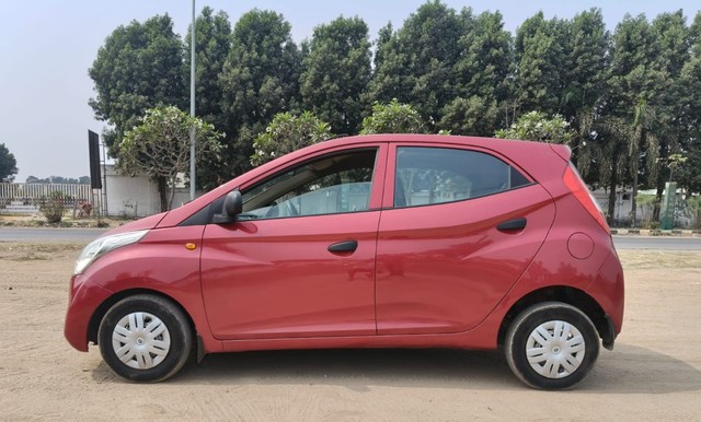 Second-hand 2016 Hyundai EON Era Plus for sale in Vadodara-3
