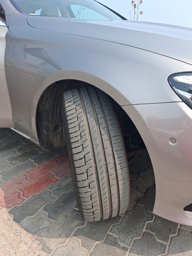 Second-hand 2022 Mercedes-Benz E-Class Exclusive E 220d BSVI for sale in Chennai-3