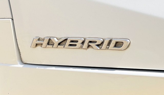 Second-hand 2019 Lexus ES 300h for sale in New Delhi-28