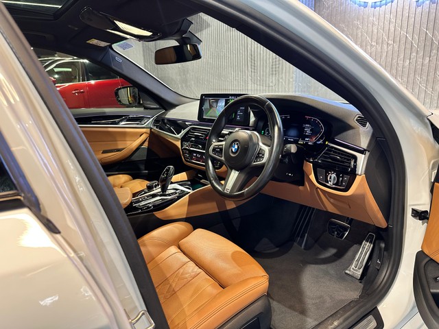 Second-hand 2022 BMW 5 Series 530i M Sport BSVI for sale in Gurgaon-5