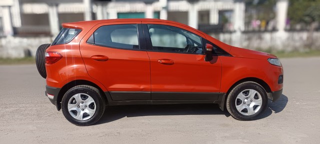 Second-hand 2015 Ford Ecosport 1.5 TDCi Trend BSIV for sale in Noida-1