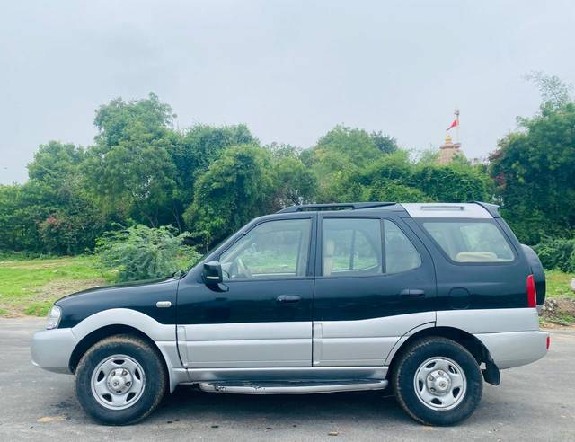 https://images10.gaadi.com/usedcar_image/UP1A.231005.007/original/069554d8-bfe5-4d5b-8dd1-40c8204f44bb.jpg?imwidth=6402