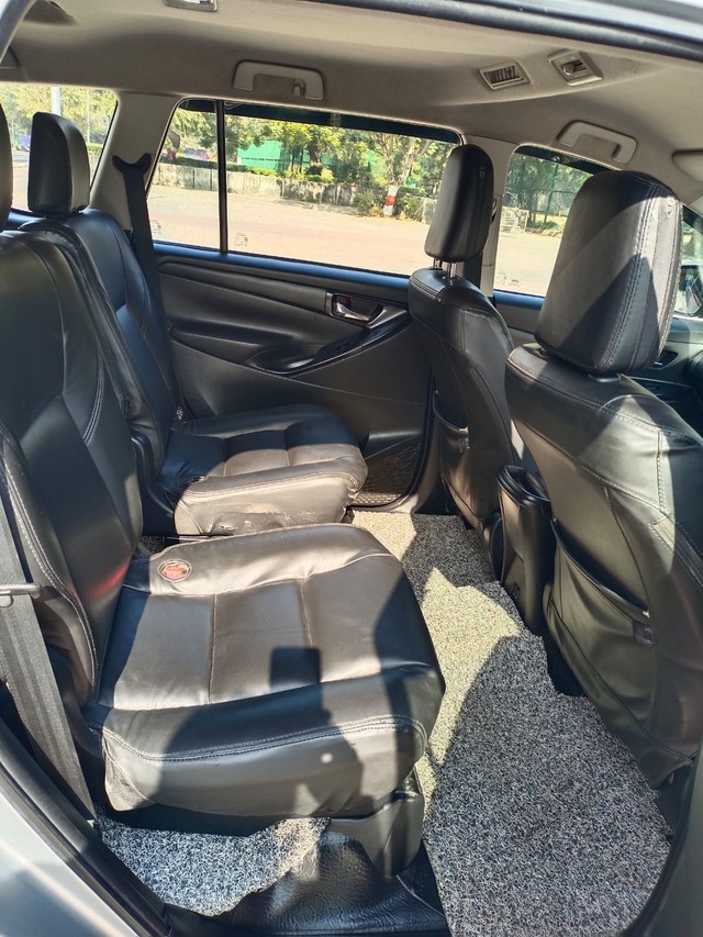 Second-hand 2020 Toyota Innova Crysta 2.4 G MT for sale in New Delhi-5