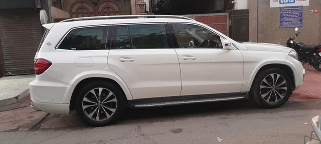 Second-hand 2017 Mercedes-Benz GLS 400 4MATIC for sale in New Delhi-6