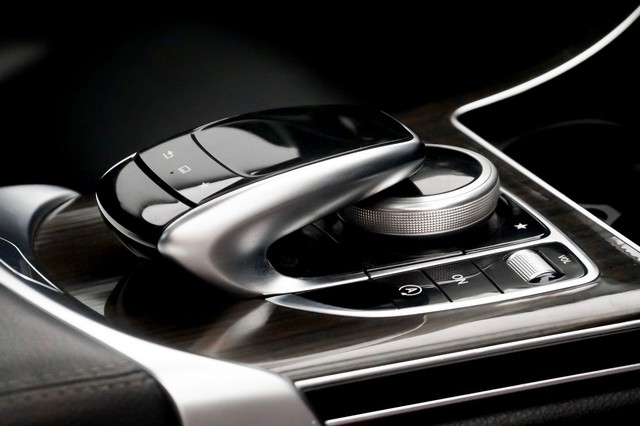 Second-hand 2015 Mercedes-Benz C-Class C 200 AVANTGARDE for sale in New Delhi-11