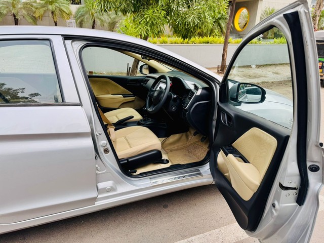 Second-hand 2014 Honda City i DTEC E for sale in Vadodara-13