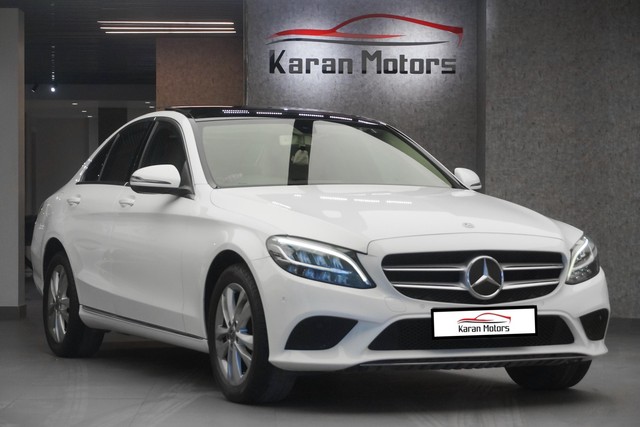 Second-hand 2019 Mercedes-Benz C-Class Progressive C 220d for sale in New Delhi-2