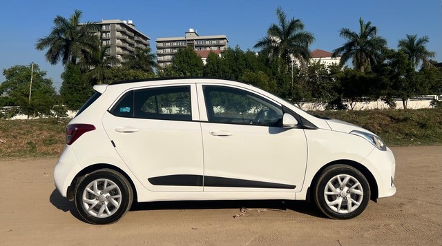 Second-hand 2020 Hyundai Grand i10 1.2 Kappa Sportz BSIV for sale in Vadodara-1