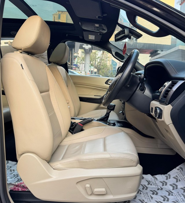 Second-hand 2021 Ford Endeavour Titanium Plus 4X4 AT for sale in Mumbai-9