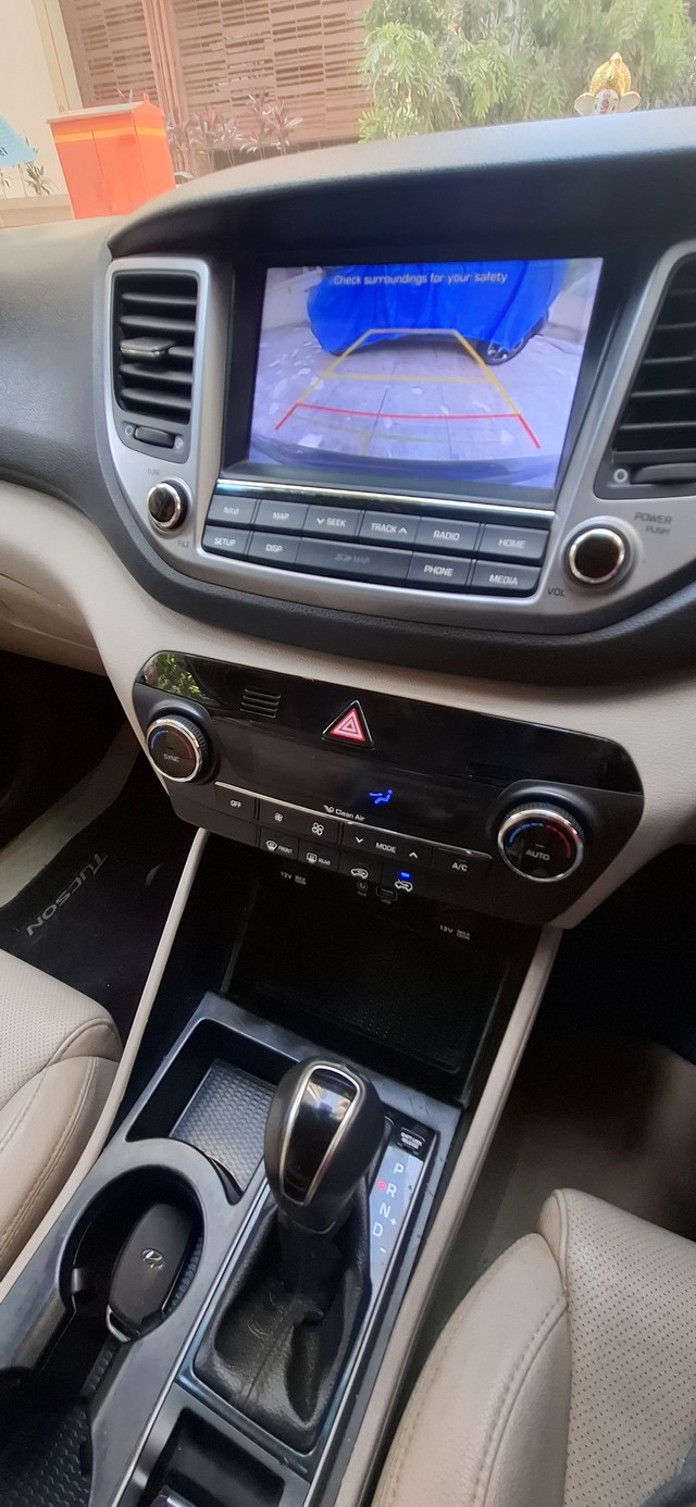 Second-hand 2018 Hyundai Tucson 2.0 Dual VTVT 2WD AT GLS for sale in Mumbai-8