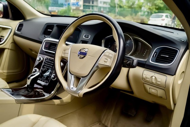 Volvo S60 D4 Momentum BSIV Second-hand 2018 Volvo S60 D4 Momentum BSIV for sale in New Delhi-10