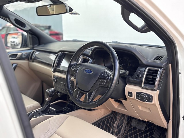 Second-hand 2021 Ford Endeavour Titanium Plus 4X2 AT for sale in New Delhi-26