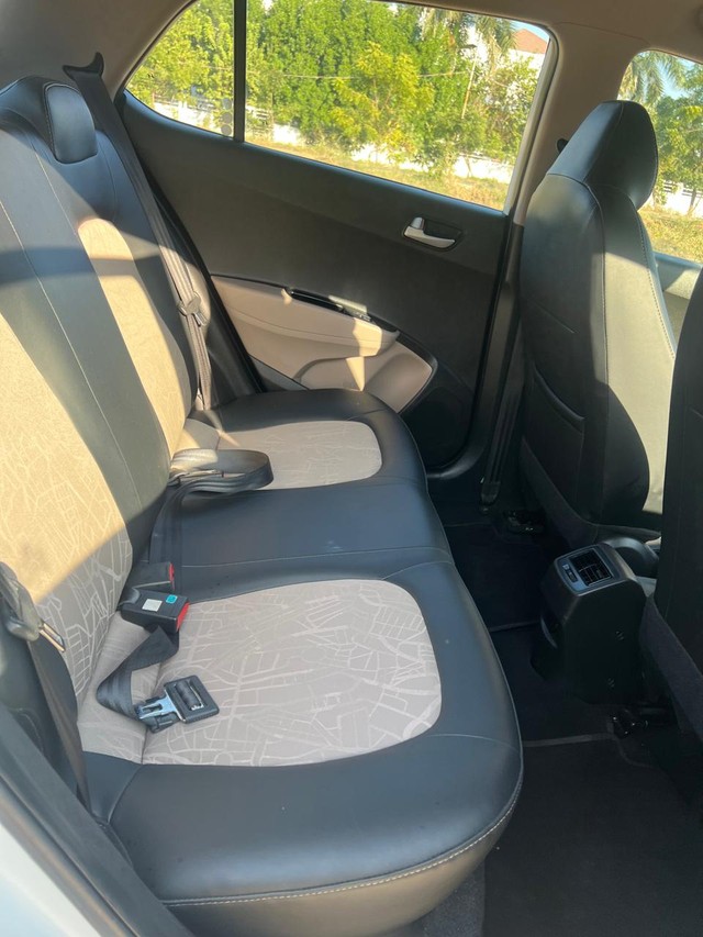 Second-hand 2020 Hyundai Grand i10 1.2 Kappa Sportz BSIV for sale in Vadodara-14