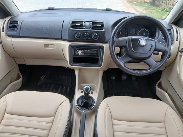 Second-hand 2011 Skoda Fabia 1.2 MPI Ambiente Petrol for sale in Chennai-6