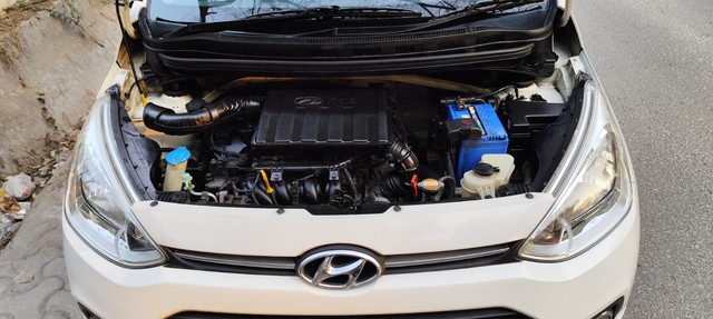 Second-hand 2015 Hyundai Grand i10 AT Asta for sale in New Delhi-10