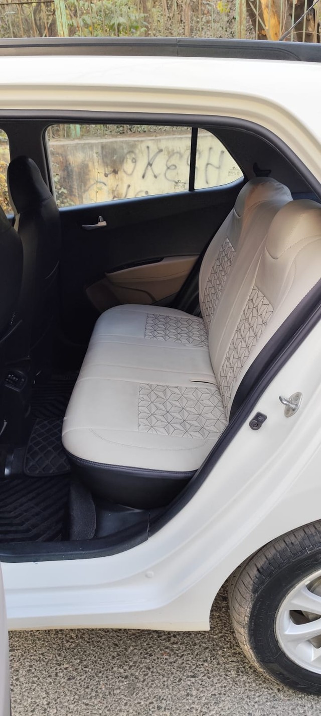 Second-hand 2015 Hyundai Grand i10 AT Asta for sale in New Delhi-9