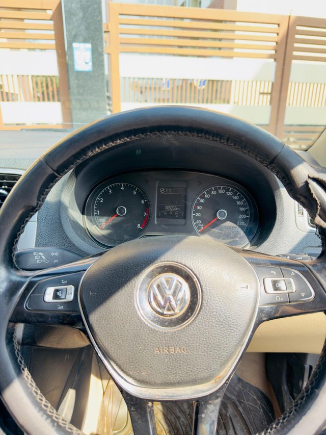 Second-hand 2014 Volkswagen Polo 1.2 MPI Comfortline for sale in Kanpur-5