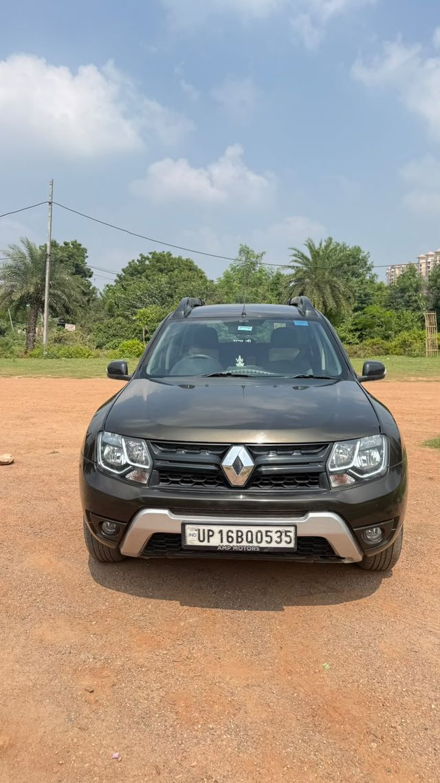 Renault Duster Petrol RxE Second-hand 2017 Renault Duster Petrol RxE for sale in Faridabad
