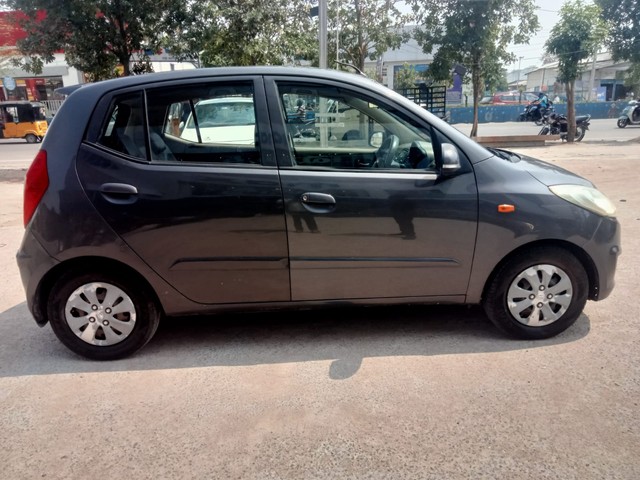 Second-hand 2012 Hyundai i10 Sportz for sale in Hyderabad-1